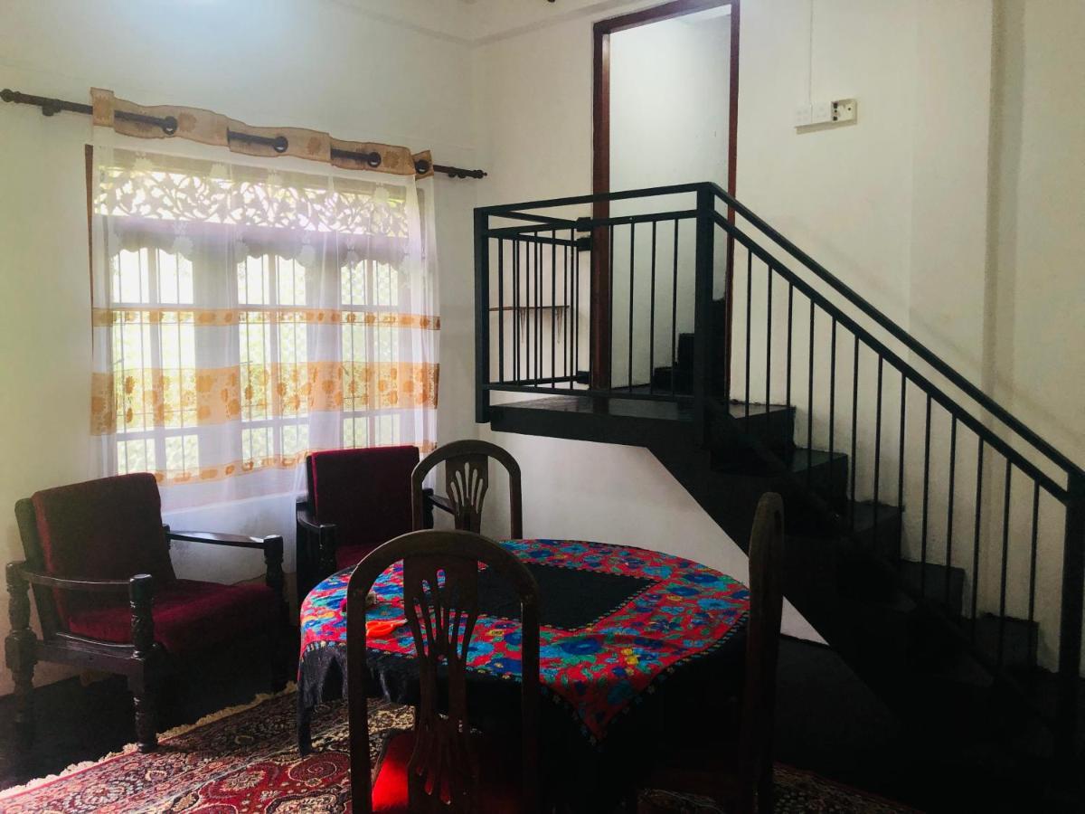 Thaaaru Villa Mirissa Luaran gambar