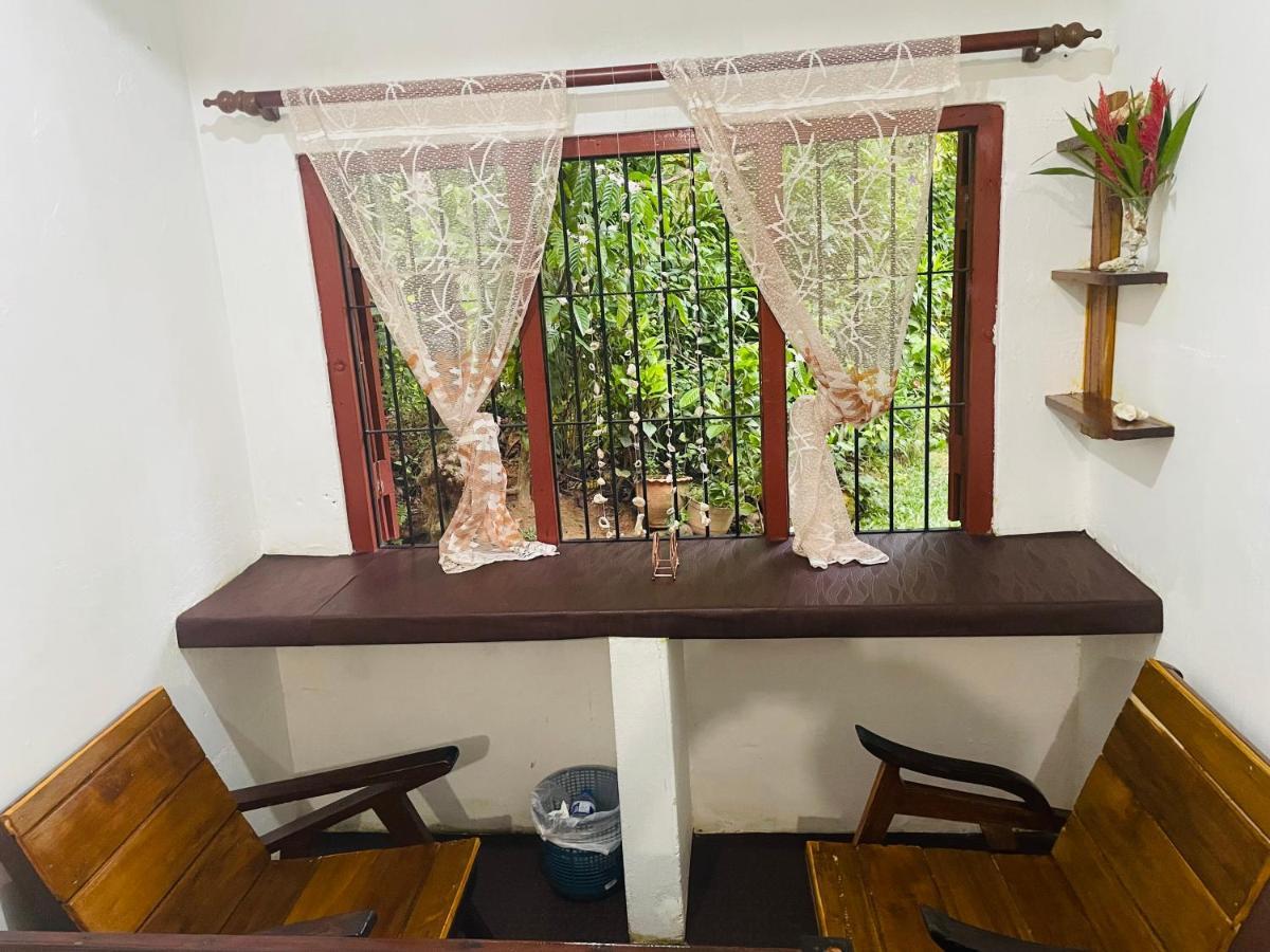 Thaaaru Villa Mirissa Luaran gambar